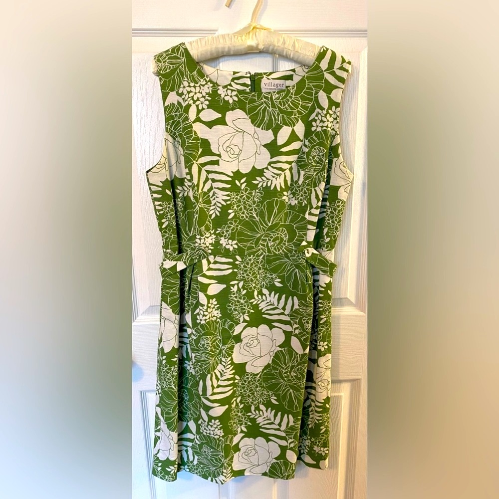 Villager a Liz Claiborne Company Shift Dress